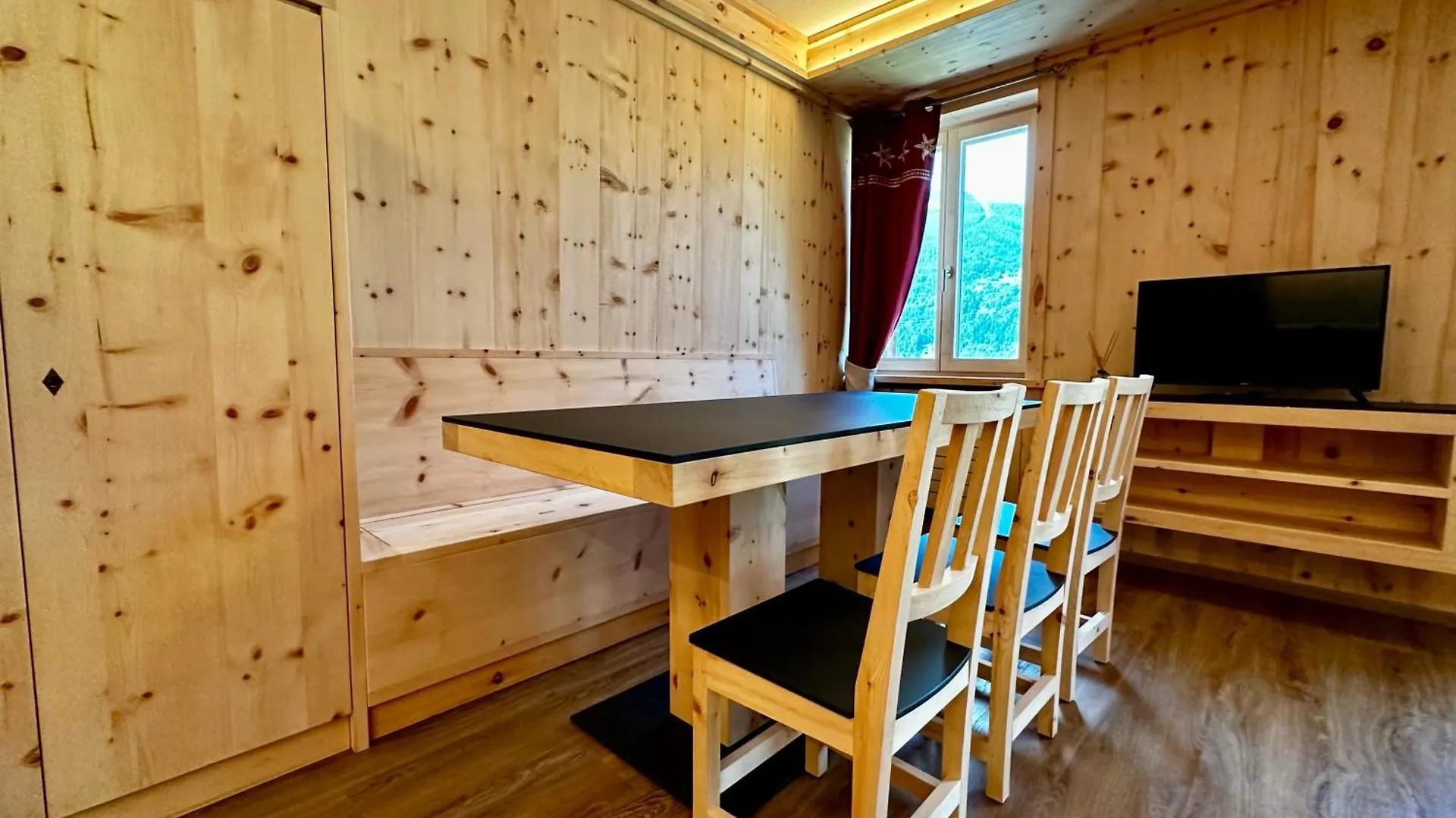 Chalet Bormino 4 Apartment Bormio 0*,  Italy